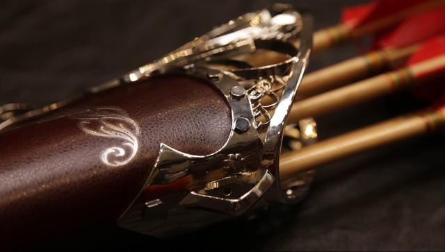 《指环王》精灵箭壶的复刻很惊艳,耗时600多天,手工达人累瘫了!