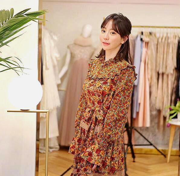 胜利风云女主角被曝黄荷娜已承认吸毒网友背景高没用