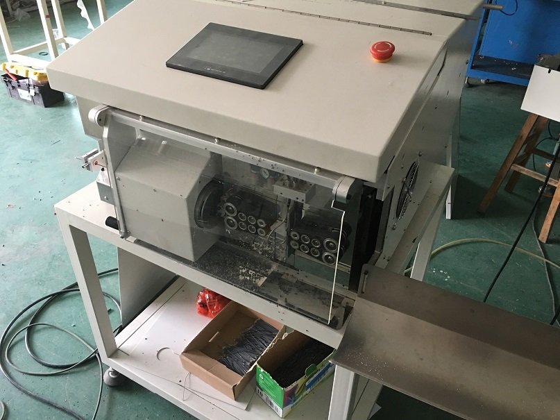 全自动剥线机原理三个故障以及解决办法