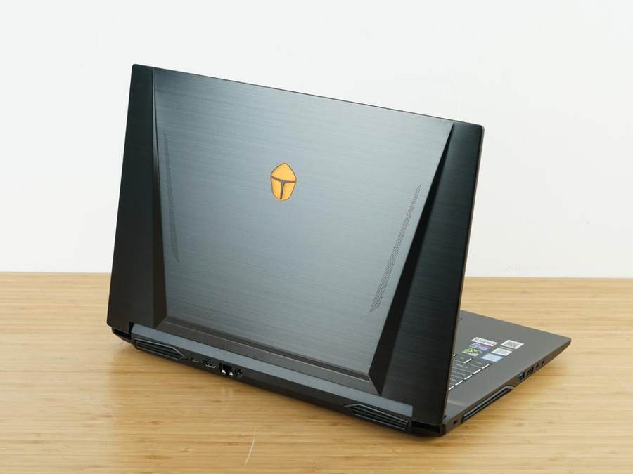 大屏广色域还有高性能选游戏本雷神911plus就够了