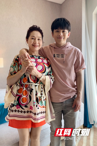 《我家那小子》举办"我家妈妈说" 武艺回应催婚:强求不来