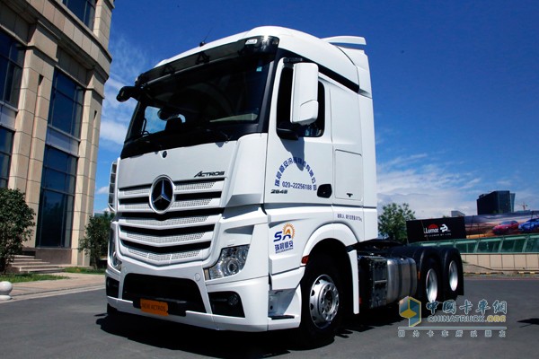 又有新身份奔驰卡车争做中欧第四物流通道的衔接者