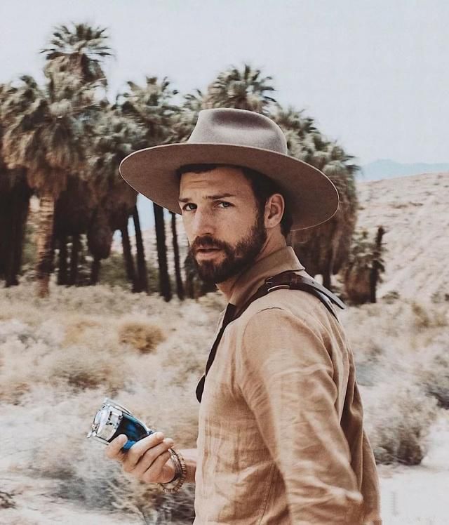 全球首位白癜风超模winnieharlow收获首张vogue杂志封面