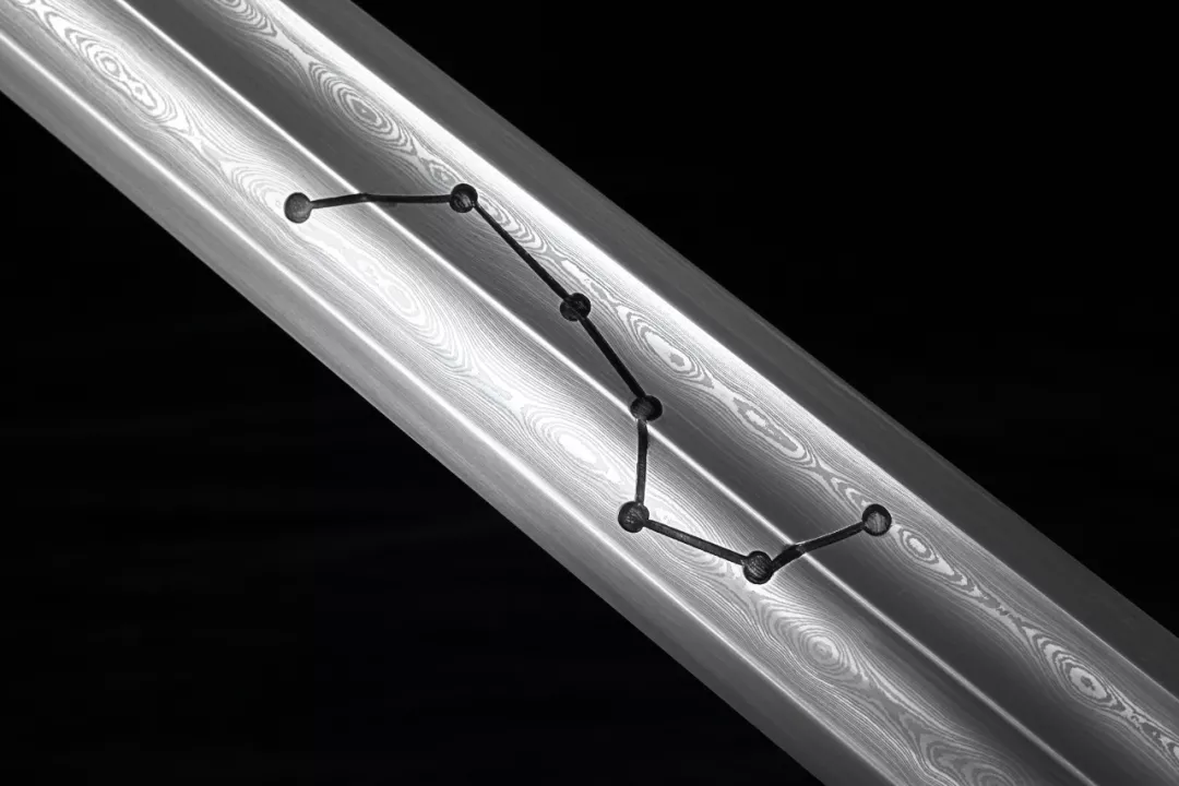 双血槽汉剑就是这么霸气妖艳