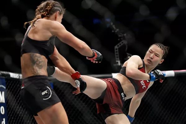 冲击中国首个ufc冠军! 张伟丽8月对阵安德拉德