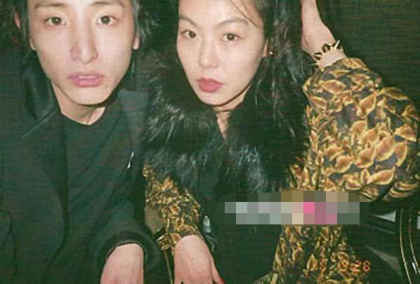 影后小三与58岁导演高调婚外恋上位失败却恩爱同居还被曝怀孕