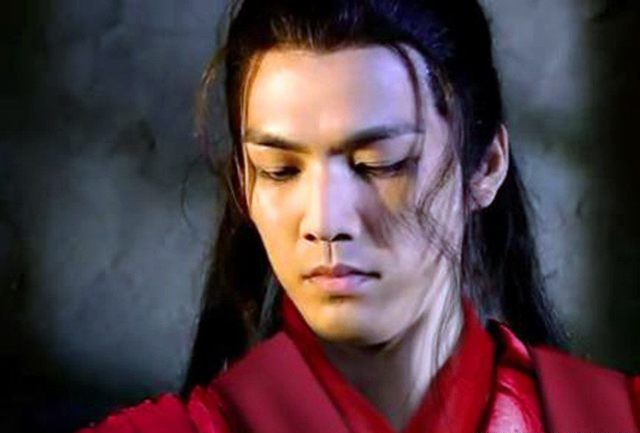 古装红衣男神:张智尧