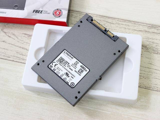 让你的电脑流畅到飞起来金士顿240g固态硬盘买了不后悔