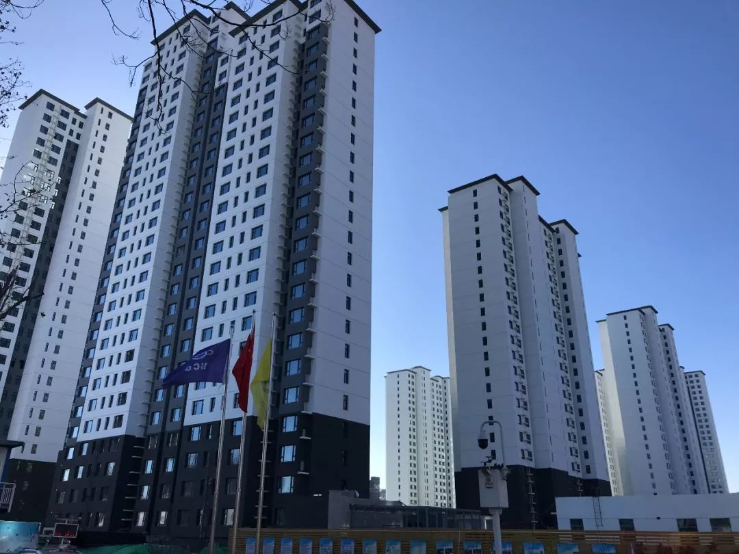 并称赞这是石景山区近年来最好的一批住宅.