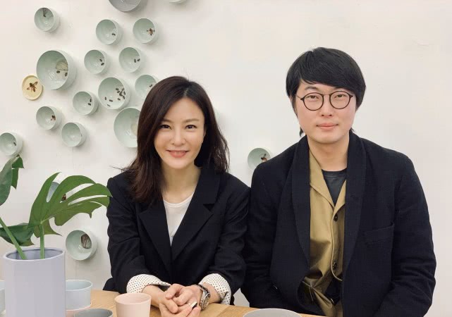 她是《少年派》中很有气质的裴音,也是很有才华的设计师刘孜