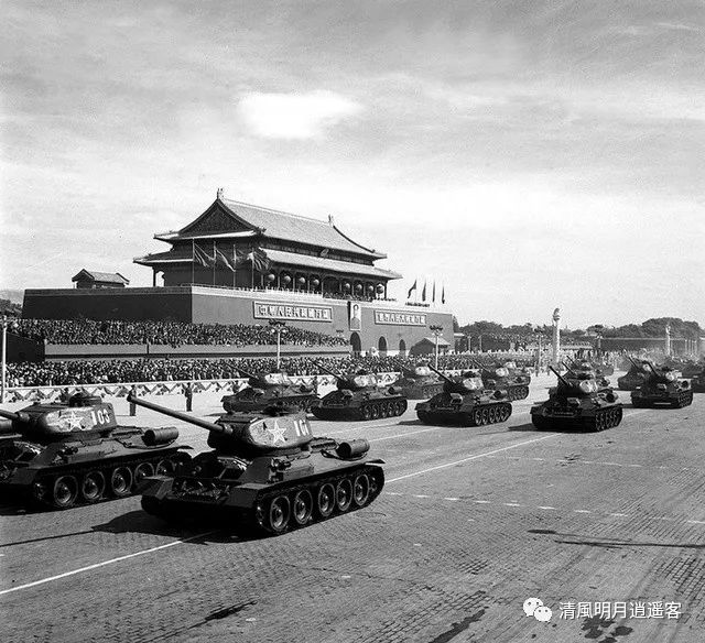 1958年国庆阅兵图片图片