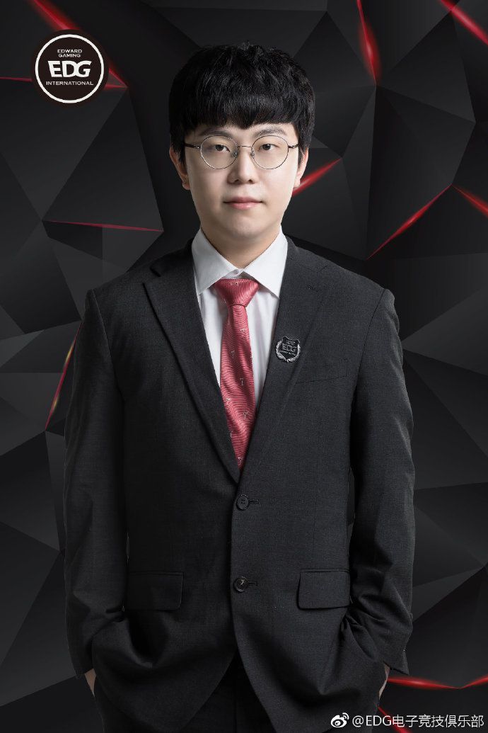 edg官宣:前rng教练heart加盟担任主教练一职