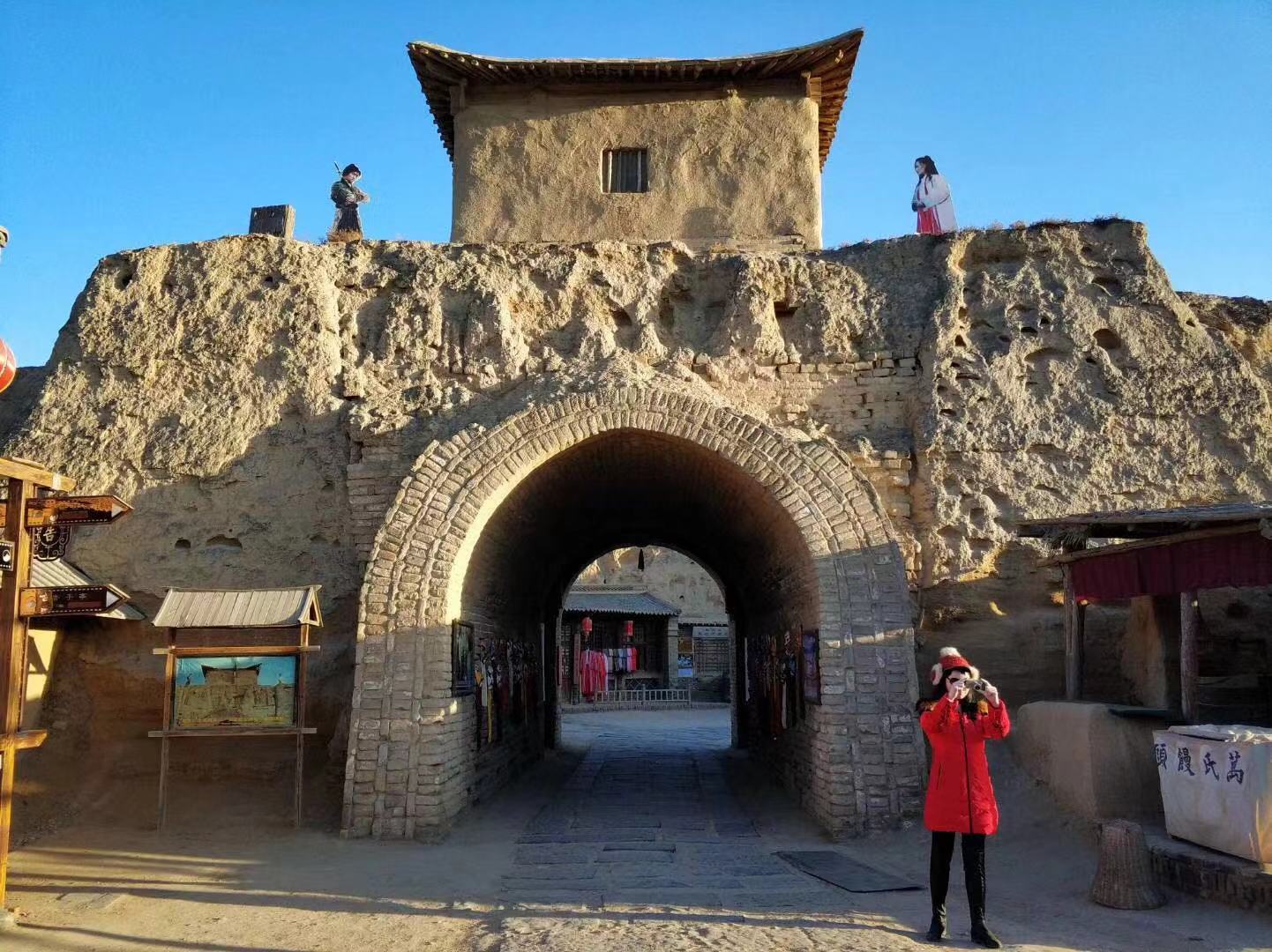 骑迹289日-逛了又逛的镇北堡,图片多到爆,看过这些就来过了__凤凰网