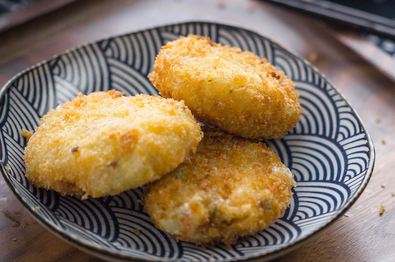超好吃的可乐饼!一招学会!如此简单!做给孩子吃!先收藏了!__凤凰网