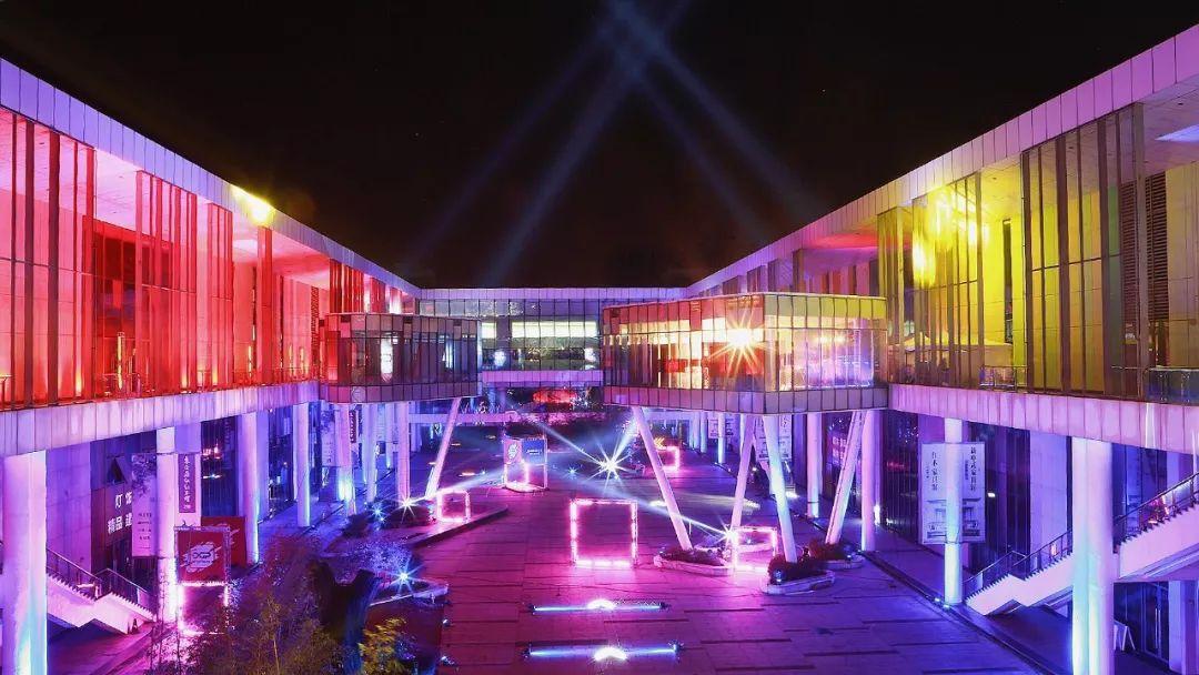 盘点dgp无人机竞速联赛吉盛伟邦站台前幕后__凤凰网