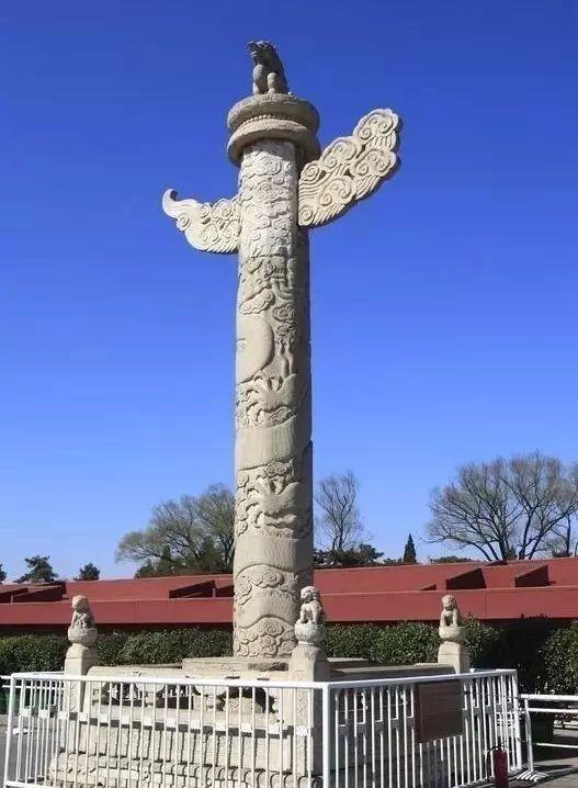 石雕华表天安门楼前石柱子到底有什么作用