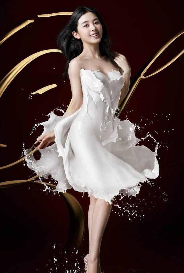娱乐圈女星光着身子穿上"牛奶裙",谁的身材更好?