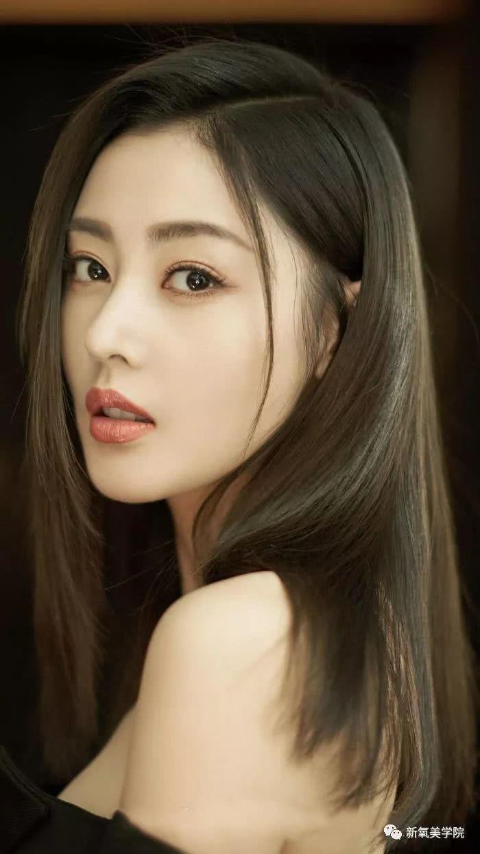 鞠婧祎鼻子垫成"平底起高楼,而鼻基底才是立体度的关键!