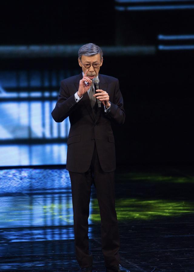 74岁知名谐星冯淬帆台北路不拾遗获嘉许独居台北31年弃做香港人