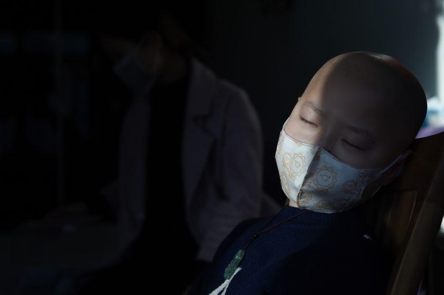 儿慈会在水滴公益平台为轩轩发起了筹款,希望有好心人能帮帮这可怜的