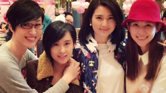 蔡少芬依旧美艳,洪欣有些无奈!网友:岁月是把杀猪刀!