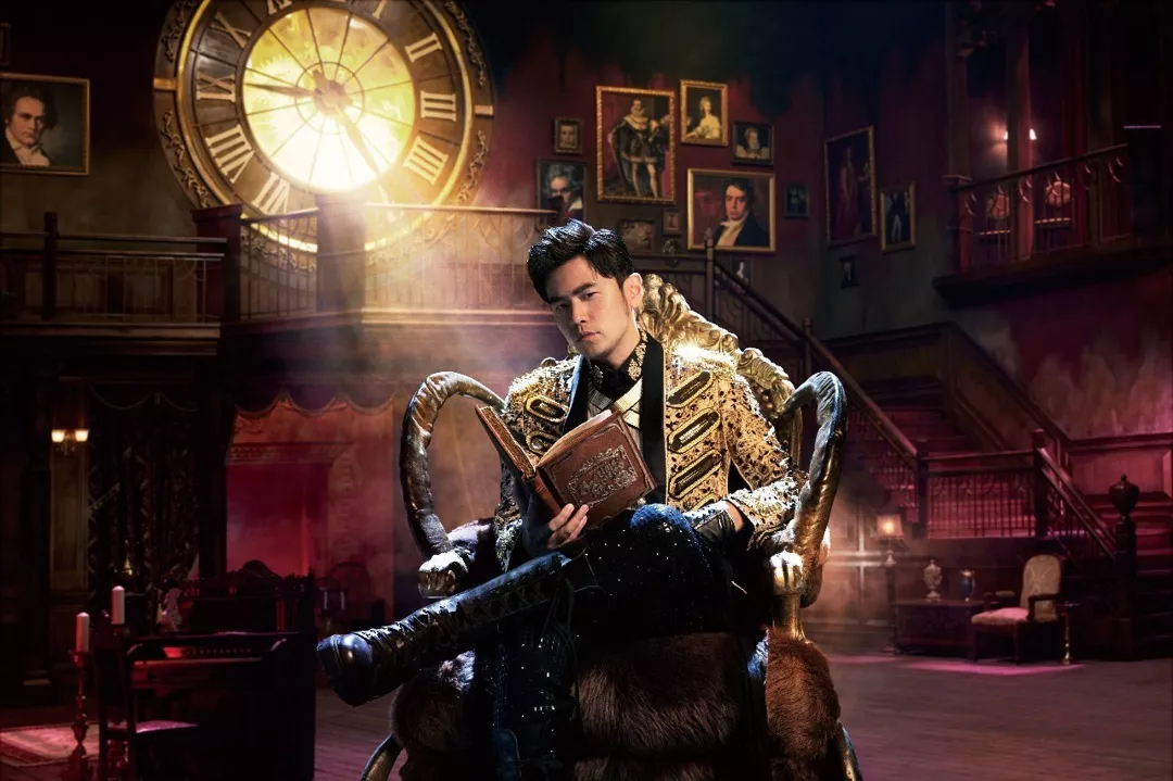 随后《双节棍》 《布拉格广场》 《爷爷泡的茶》以递进式的音乐情绪把