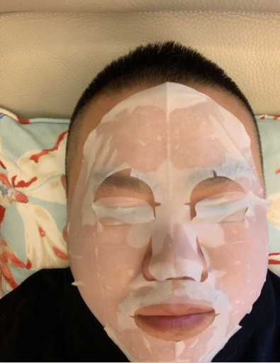 岳云鹏晒搞笑大脸照引围观被老婆一句话现场拆台