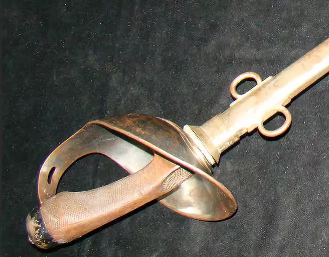 不开刃就能对步兵一击必杀实战解析英军最后一款骑兵刀