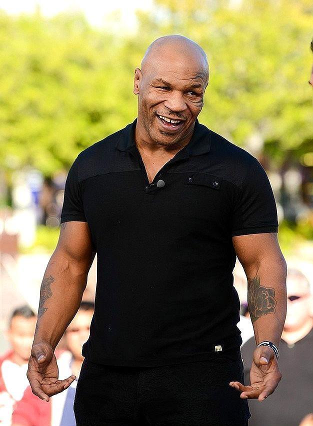 截然不同泰森大女儿减肥成功当模特而梅威瑟的小女儿却在炫富