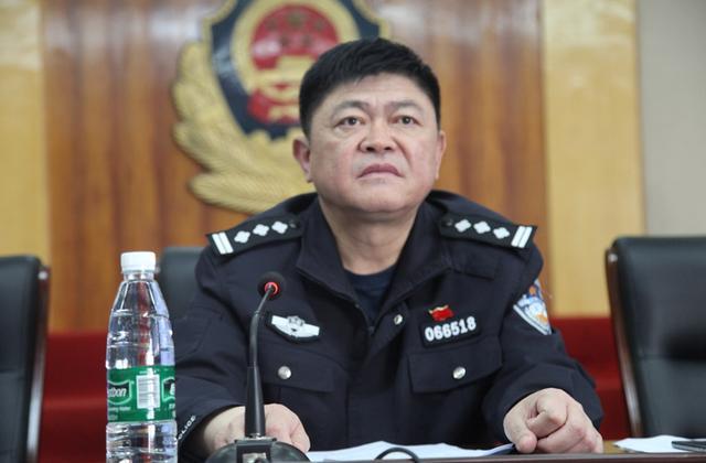 商丘市公安局交警支队召开全市车驾管业务培训会