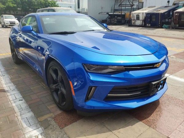 18款雪佛兰科迈罗rs包蓝色售价亲民