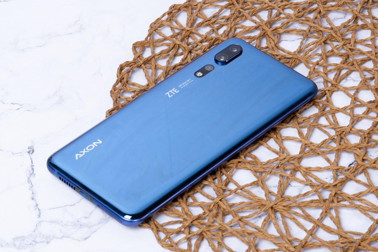 塞满硬核的曲面旗舰,中兴天机axon 10 pro体验__凤凰网