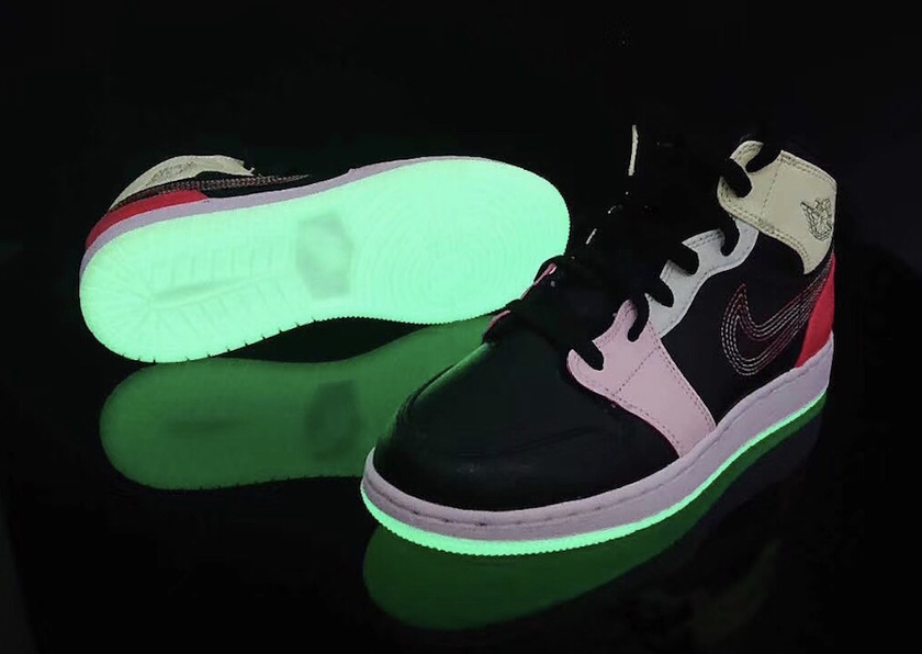 air jordan 1 mid gs glow in the dark av5174