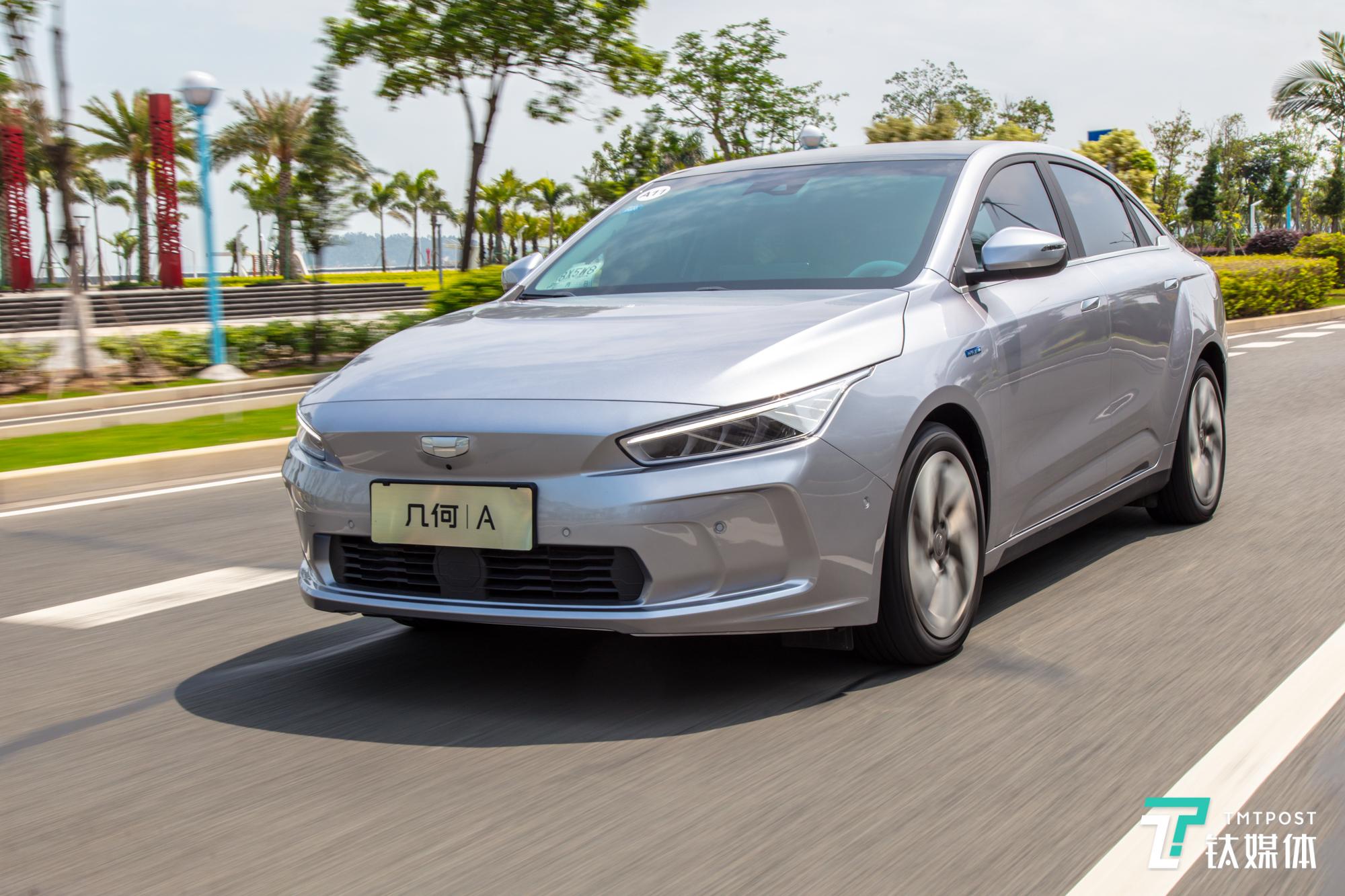吉利电动品牌独立首秀,几何a能否扛起新能源的科技大旗?