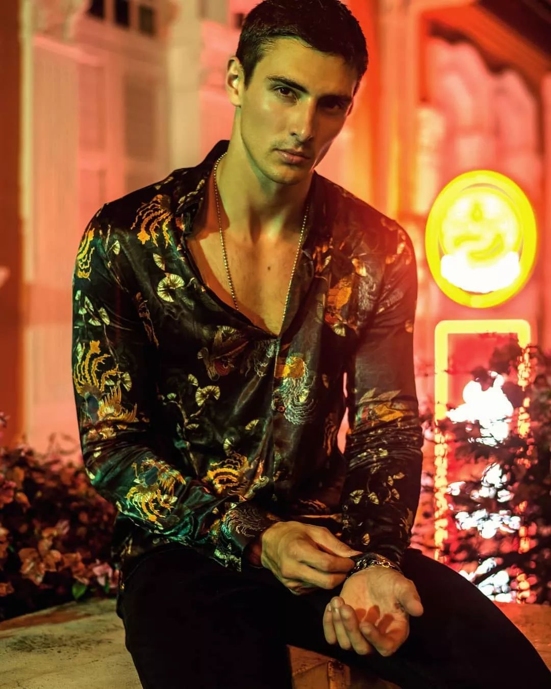 广东男孩elliottlaw不当模特而开公司去了我好想做老板娘