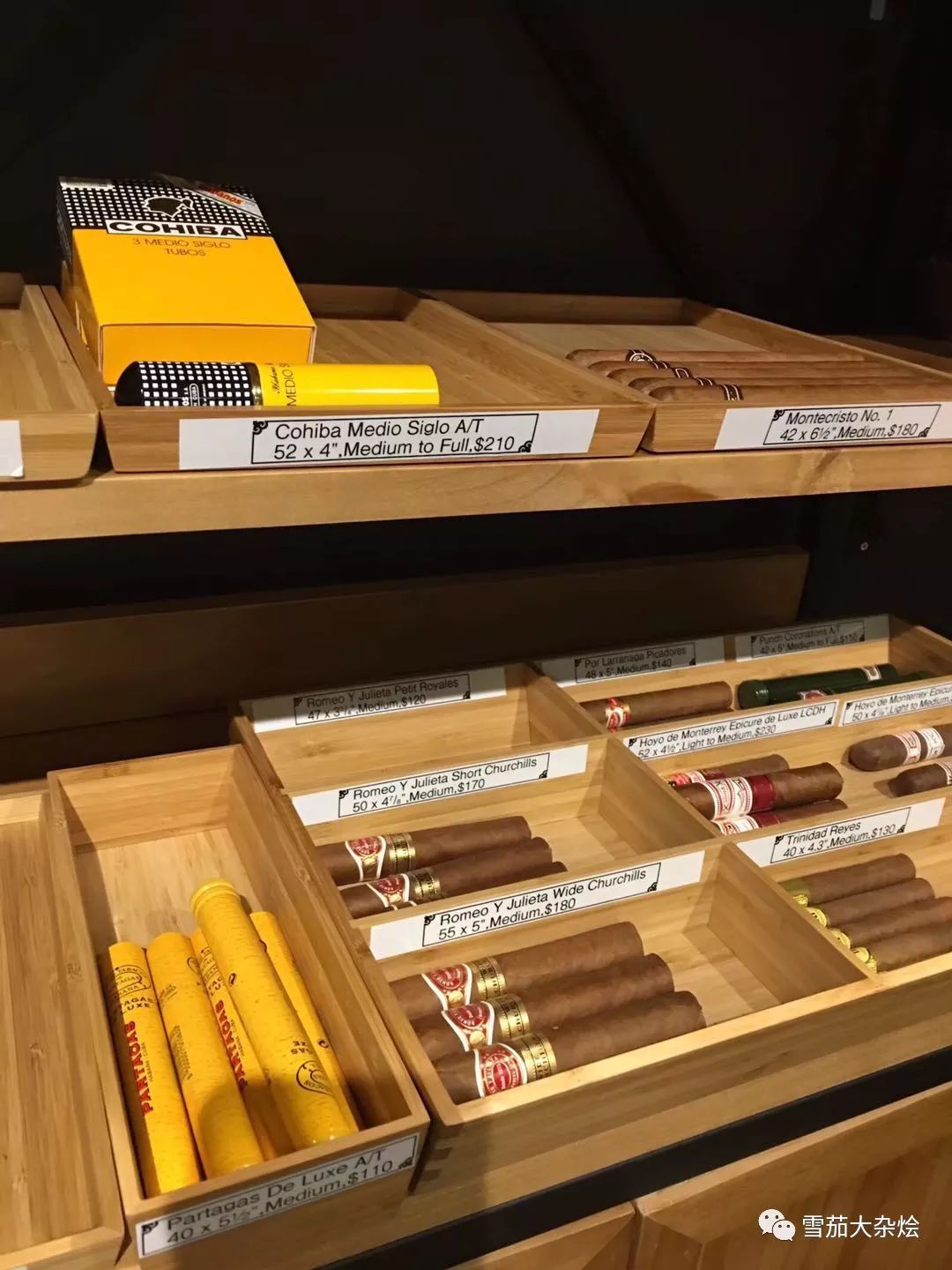 但lcdh和私人小店,烟味挺大的 茄房里展示的雪茄半成品 一堆环标,好想