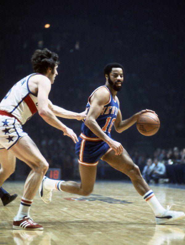 1973年,纽约人沃尔特·克莱德·弗雷泽订做个人化的suede球鞋,彪马