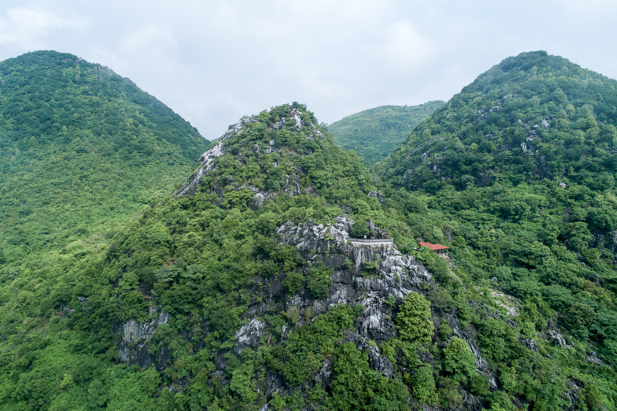 常山三衢石林图片