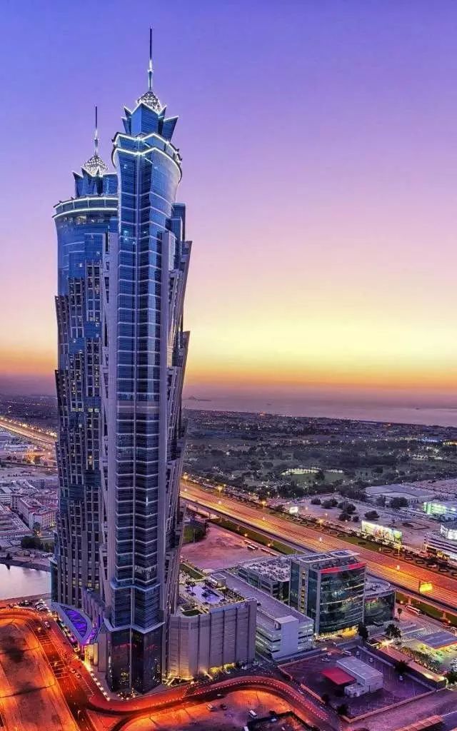 一个只剩钱国家的生活__凤凰网