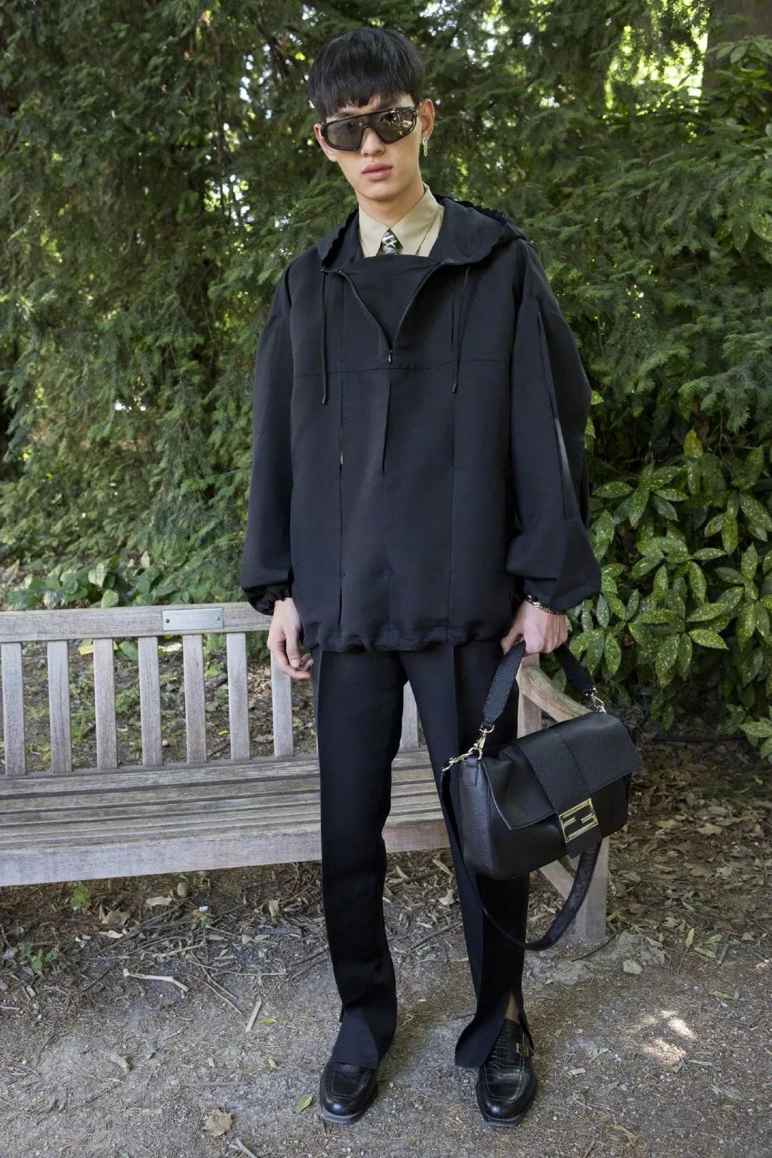 国模刘治成连续三季为fendi走秀并演绎whoosis潮牌