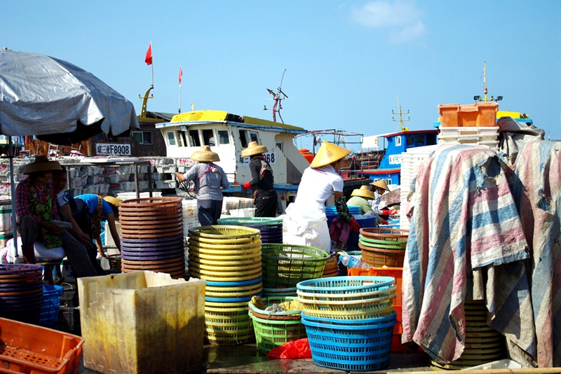 三亚第一市场边曾经的渔港码头风情