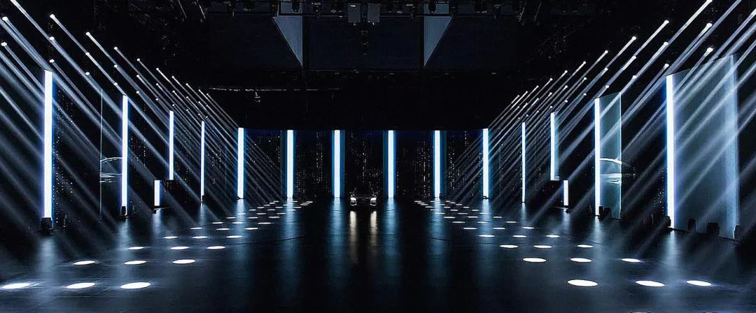 这两场发布会,全是满屏科技感 !__凤凰网