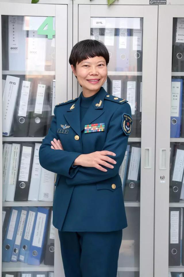 空军女军医图片