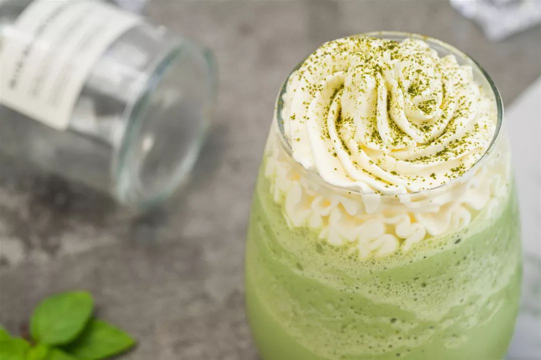 星巴克的招牌抹茶星冰乐能在家做了