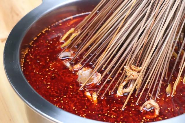 成都这家从乐山搬来的麻辣烫见过没有? 来自乐山本土风味