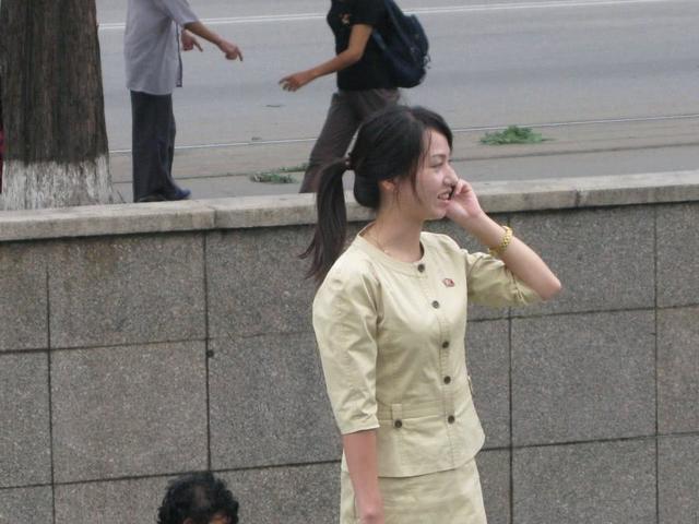 朝鲜视觉:实拍身材苗条的朝鲜姑娘,她们有一股淳朴的气质!