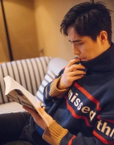 九亿少女的梦蒙古族帅哥阿云嘎唱功舞蹈颜值全能担当