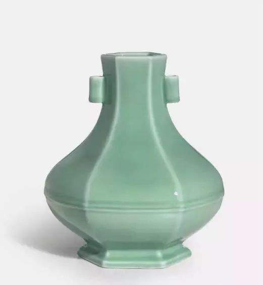 无可挑剔的雍正单色釉瓷器