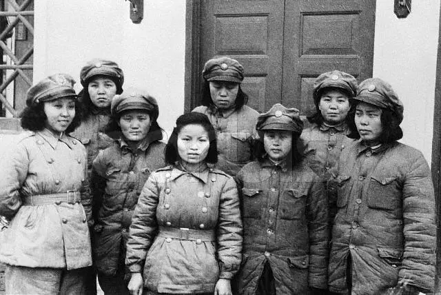 穿帮,从《亮剑》名将楚云飞的美式军服说起