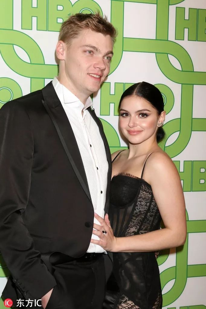 omg一不留神摩登家庭里的她就成了颜值扛把子